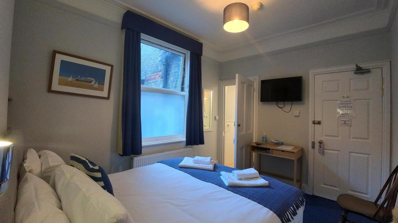 Royal Temple Yacht Club Hotel Ramsgate Exterior foto